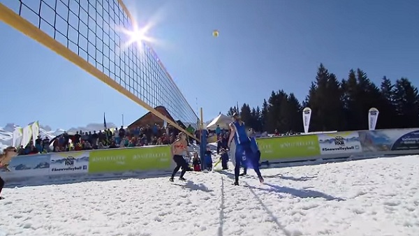 Егзибициона утакмица одбојке на снегу у Пјонгчангу